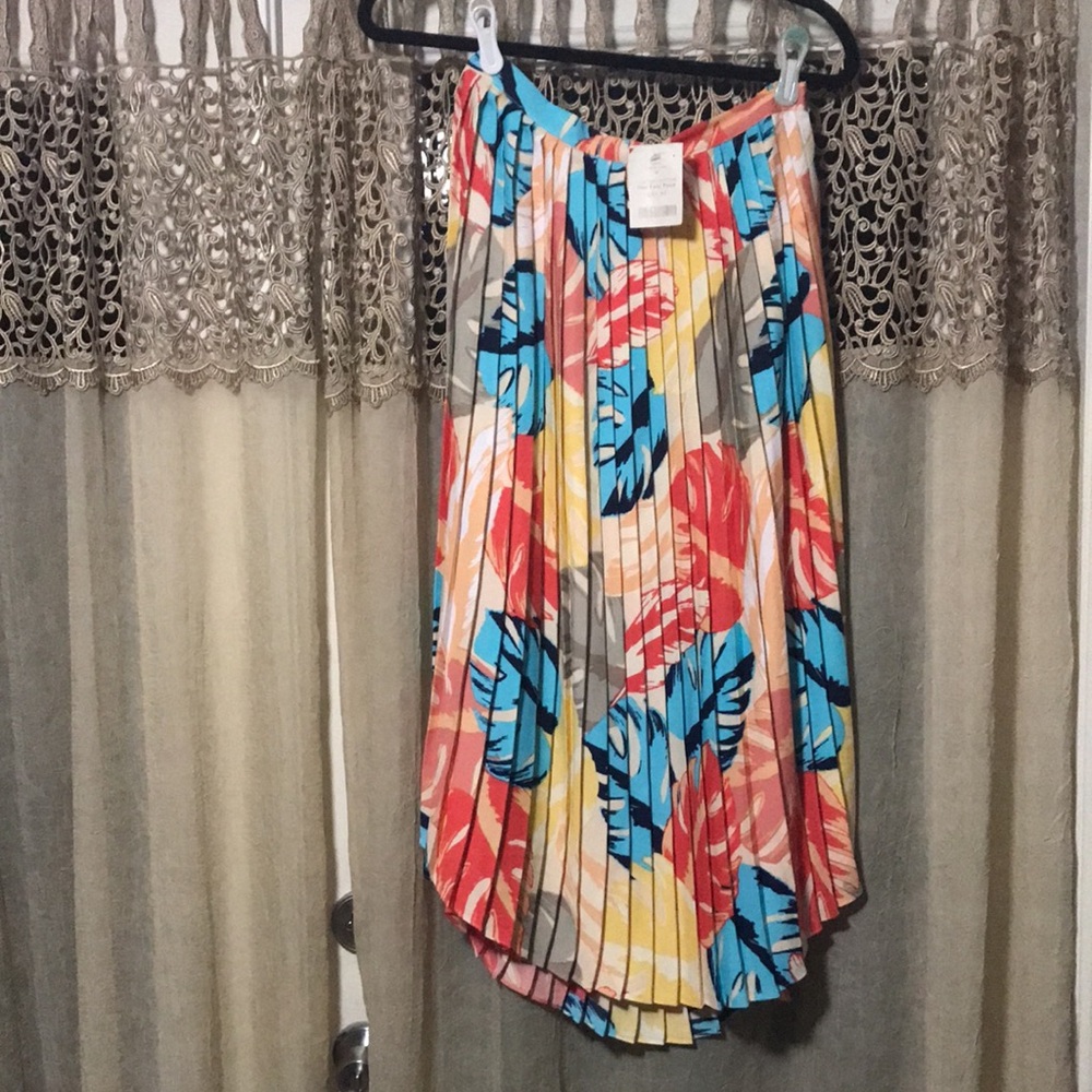 🐞Laundry by Shelli Segal Skirt